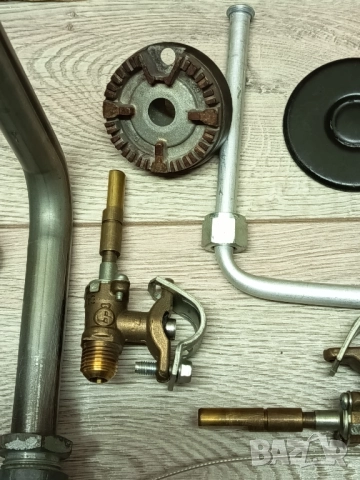 Готварска печка индезит mod: K6M5 части 12 вида Д, снимка 8 - Печки, фурни - 51950682