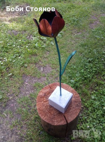 Цветно метално лале , снимка 2 - Изкуствени цветя - 33172743