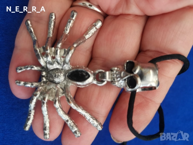 Медальон паяк, снимка 3 - Колиета, медальони, синджири - 51793016