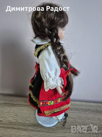 Порцеланова колекционерска кукла! Състояние без забележки! , снимка 3 - Колекции - 51361032