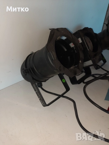 Прожектор MINI PC 300 W с 2 броя лампи за дискотечно осветление на EUROLITE, снимка 8 - Друга електроника - 52924061