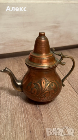 Кован меден малък чайник– бижу, 60те години на миналия век., снимка 2 - Антикварни и старинни предмети - 52794271