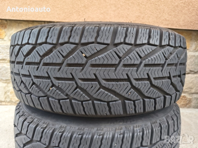 205 45 17 два броя зимни гуми, снимка 2 - Гуми и джанти - 51622204