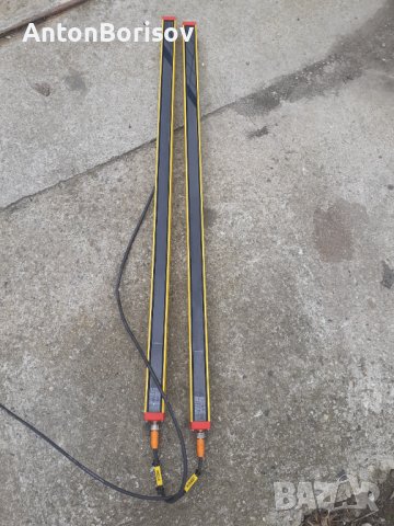 Светлинна бариера за безопастност