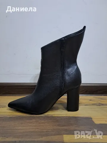 Дамски боти с дебел ток, снимка 2 - Дамски боти - 47881384