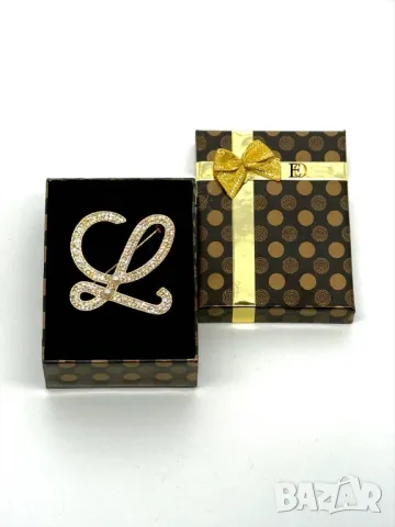 брошка louis vuitton celine valentino garavani fendi christian dior dolce gabbana ysl saint laurent , снимка 3 - Други - 50422217