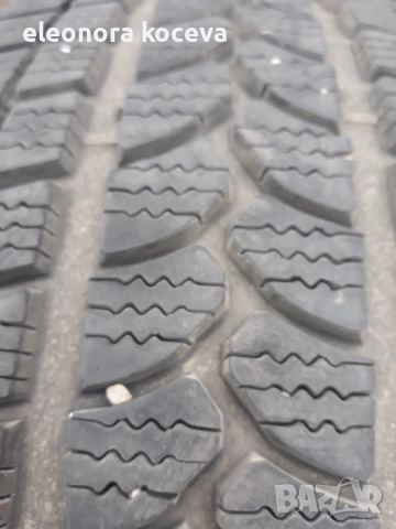 Гуми 225 40 18, снимка 2 - Гуми и джанти - 52373004