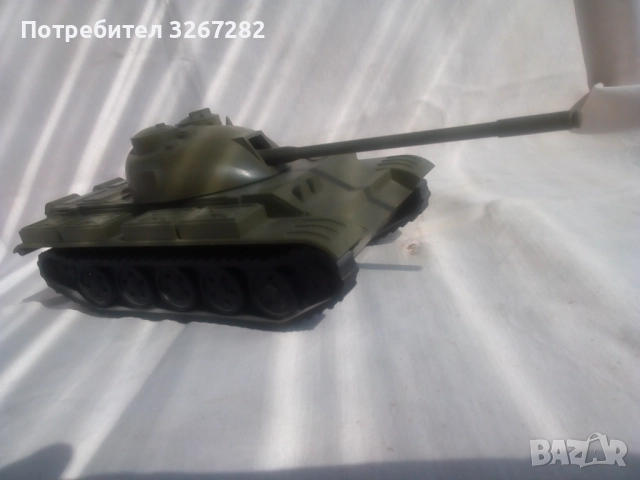 Танк,Съветски,Играчка,Макет,Модел Т-55, снимка 2 - Антикварни и старинни предмети - 52101950