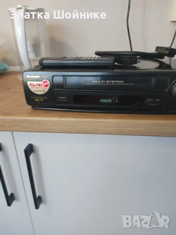 VHS Sharp видео рекордер почти ново, снимка 13 - Плейъри, домашно кино, прожектори - 45470032