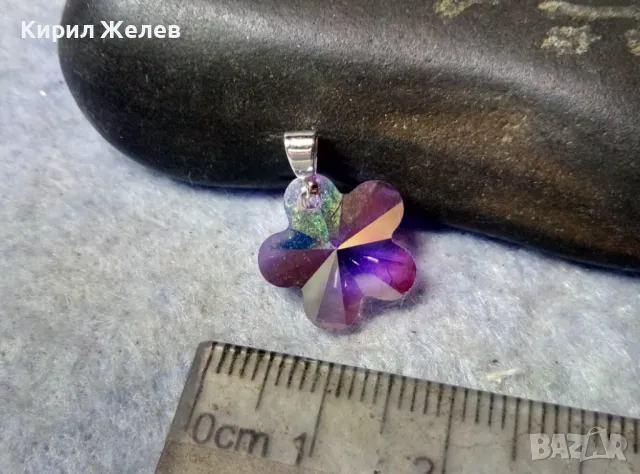 НЕЖЕН ЮВЕЛИРНО ФАСЕТИРАН КРИСТАЛЕН ПЕНДАНТ МЕДАЛЬОНЧЕ 48833, снимка 2 - Колиета, медальони, синджири - 48842380
