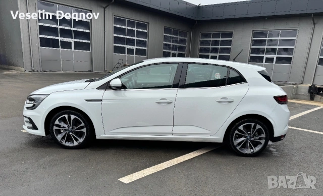 Renault Megane 1.5 Blue DCI, Facelift, снимка 6 - Автомобили и джипове - 53458390