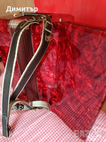 Акордеон Weltmeister 80 баса, снимка 2 - Акордеони - 51234459