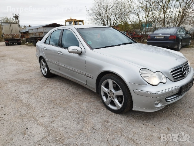 Мерцедес C220cdi/автомат/2005, снимка 3 - Автомобили и джипове - 51967470