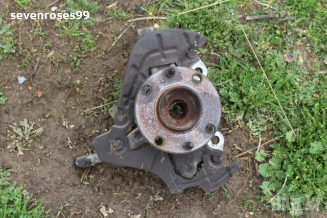 Шенкел главина преден десен Фиат Панда 3 1.3D 2012-2022 Fiat Panda 3 4врати