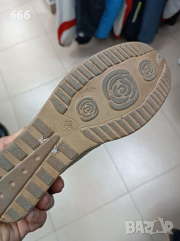 обувки , снимка 4 - Дамски ежедневни обувки - 43425752