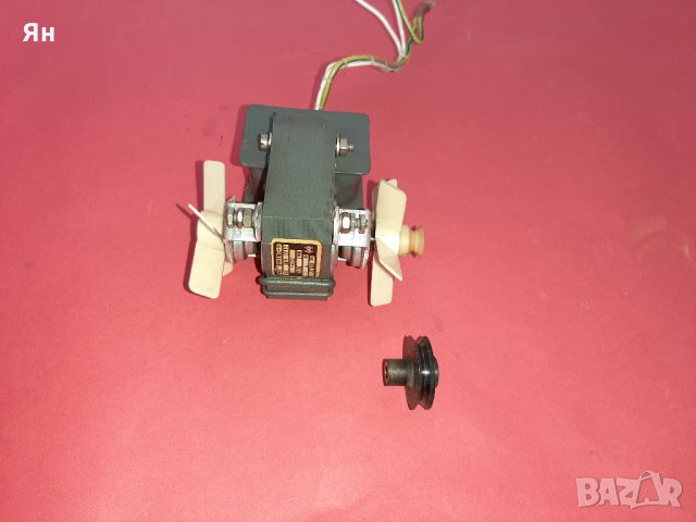  Мини Микро Двигател Мотор-220V,6W,0.4A,2500 об/мин , снимка 2 - Електродвигатели - 32435259