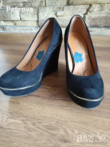 Черни платформи 