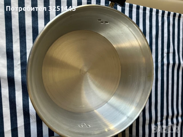 Електрическа тенджера от соца, снимка 2 - Прибори за хранене, готвене и сервиране - 50867369