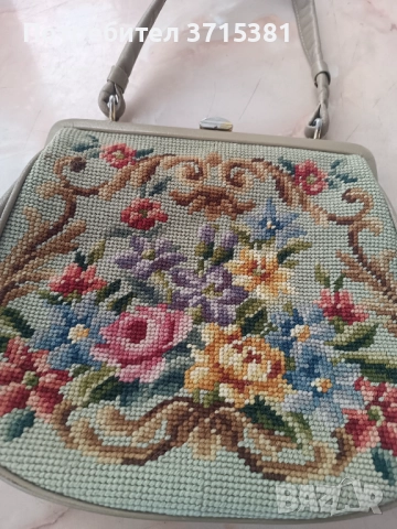 Бродирана чанта., снимка 2 - Чанти - 52866770