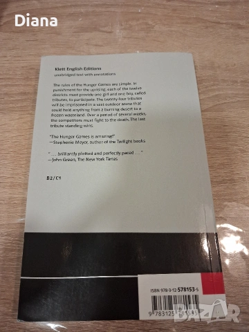 the hunger games Suzanne Collins english , снимка 2 - Художествена литература - 53575030