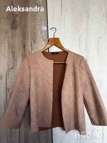 Велурено яке