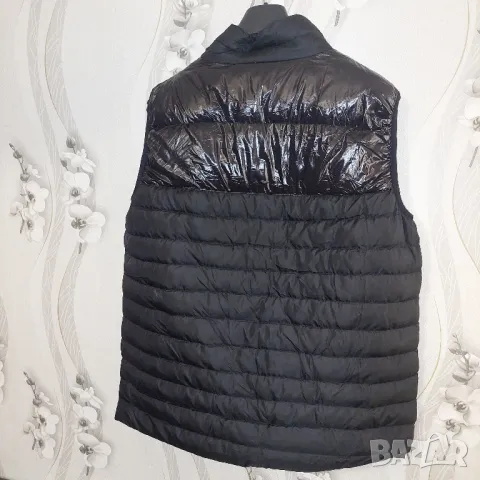 MONCLER спортен елек размер Л, снимка 2 - Спортни дрехи, екипи - 47762725