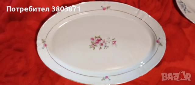 Български порцеланови чинии-елипса, каничка за мляко и сосиера, снимка 5 - Сервизи - 52589339