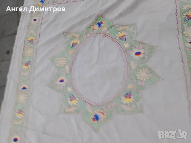 Голяма покривка бродерия , снимка 3 - Антикварни и старинни предмети - 47984494