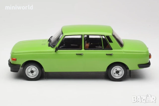 Wartburg 353 1985 - мащаб 1:18 на MCG моделът е нов в кутия, снимка 5 - Колекции - 50469659