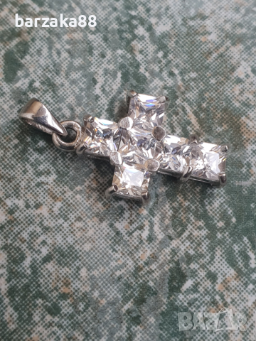 Сребърен кръст с камъни, снимка 4 - Колиета, медальони, синджири - 44867041