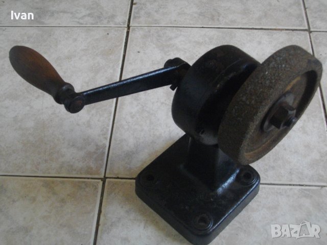 Масивен Ръчен Шмиргел-4,5кг-24см-ф125мм-Чугунена Основа-Старо Качество-Отличен, снимка 2 - Други инструменти - 40228777