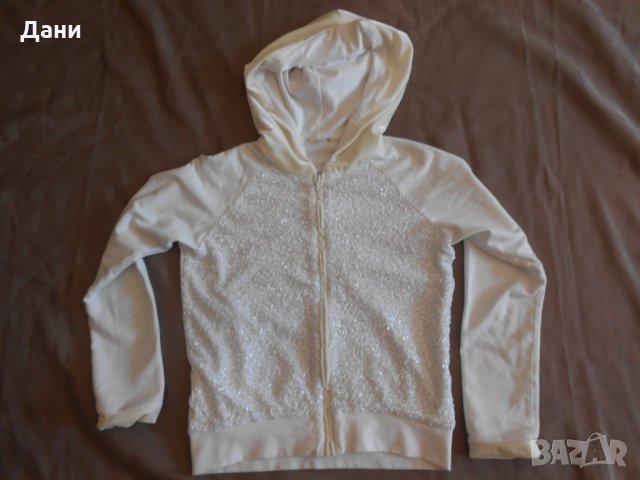 Детски  спорно елегантен суичър на Escada , снимка 3 - Детски анцузи и суичери - 26842041