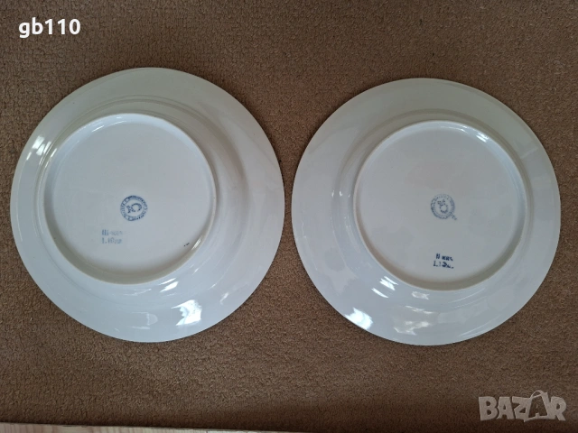 Порцеланови чинии и супник, Завод за порцелан Разград, 1979 г., снимка 4 - Чинии - 53371972