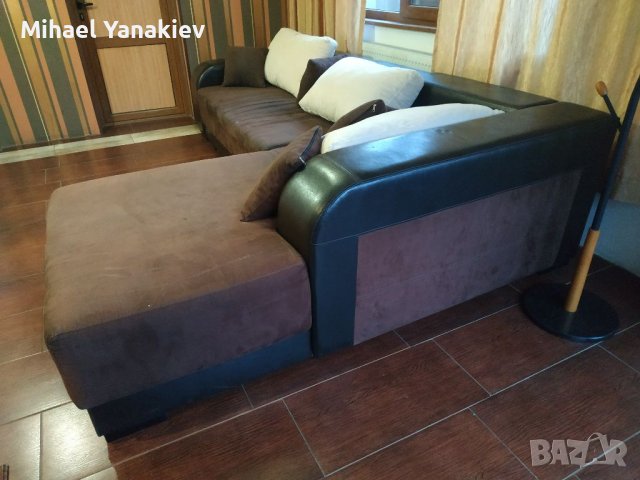 Ъглов разтегателен диван 