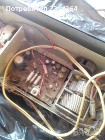 Ретро Радио-Вежен, снимка 2 - Радиокасетофони, транзистори - 44892196