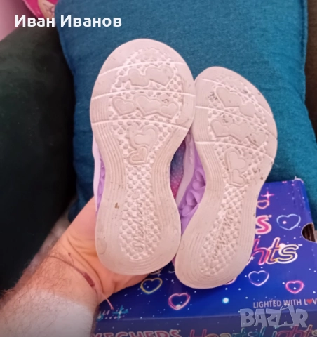 Оригинални детски SKECHERS Обувки Flutter Heart Lights, снимка 2 - Детски маратонки - 51655920