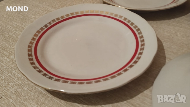 Български процелан - комплект чинии, снимка 6 - Чинии - 52866145