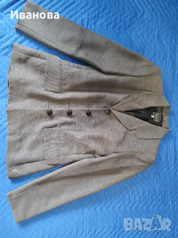 Сако в диво- зеленикаво