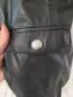 Яке от еко кожа Guess , снимка 5
