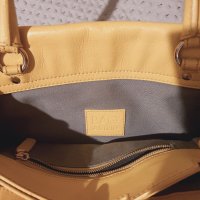 Чисто нова дамска чанта на D&G с подарък колан , снимка 7 - Чанти - 38144041