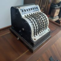 Стара сметачна машина Regina A, снимка 2 - Колекции - 38344912