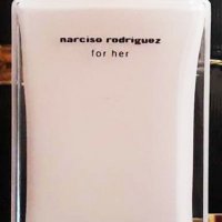 Narciso Rodriguez for Her 3.3 oz Women's Eau de Parfum 100 ml, снимка 3 - Дамски парфюми - 28070081