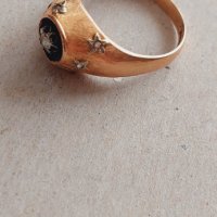 Златен 18к пръстен с Брилянт 0.15 карата, снимка 9 - Пръстени - 43030710