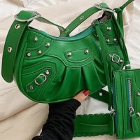 Плисирана дамска чанта за рамо и подмишници с нитове Heavy Industry, 11цвята , снимка 12 - Чанти - 41613052