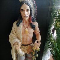 Декоративна статуетка индианец , снимка 3 - Статуетки - 40192043