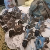 11 противогазови маски + военна  раница , снимка 3 - Антикварни и старинни предмети - 43354371