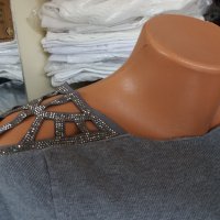 КРАСИВА сива блуза фино плетиво с отворени рамене с мрежа с камъчета , снимка 2 - Блузи с дълъг ръкав и пуловери - 38928476