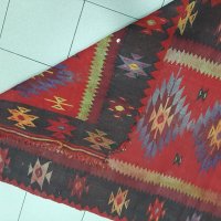 Стар тъкан чипровски килим, черга 230/105 см(1.1), снимка 7 - Антикварни и старинни предмети - 43612228