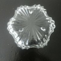 Стара стъклена чинийка за сладко, снимка 3 - Чинии - 27807238
