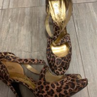 Уникални нови секси леопардови официални сандали на висок ток 40.5 номер , снимка 9 - Сандали - 36969249